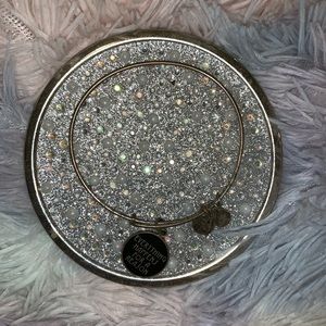 Alex and ani EVERYTHING HAPPENS Bangle